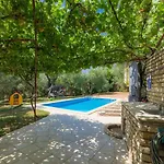 Duje & Mare By Interhome * Ližnjan