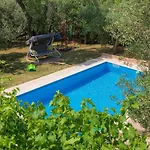 Σπίτι διακοπών Duje & Mare By Interhome *