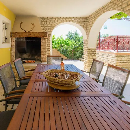 Duje & Mare By Interhome *