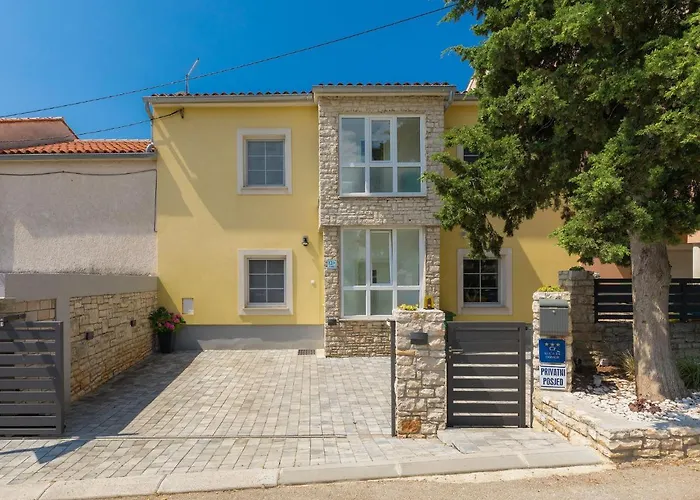 Vakantiehuis Duje & Mare By Interhome *